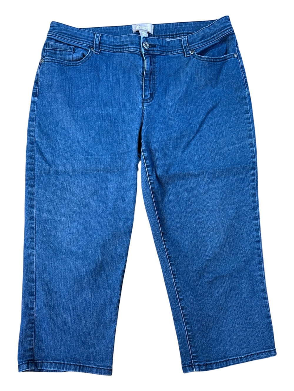 Chico’s Mid Rise Dark Wash Capri Jeans. Size 10